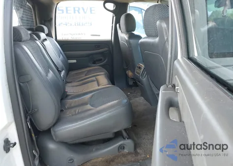 2003 Chevrolet Avalanche 1500 z USA, uszkodzony, nr VIN 3GNEC13T43G181829